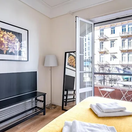 Apartament Akicity Marques Pearl Ii